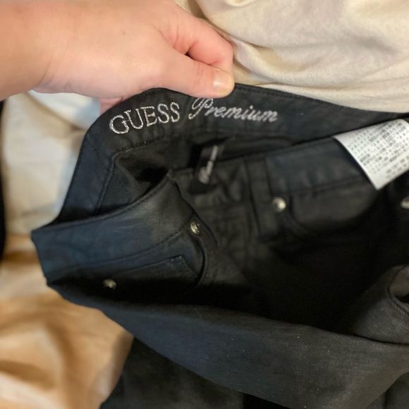 Guess premium soft black jeans - Picture 2 of 2